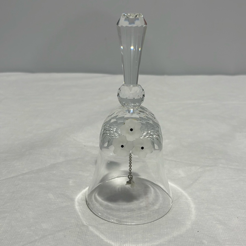 Swarovski Crystal Figurine Small Table Bell Flower Accent With Defect